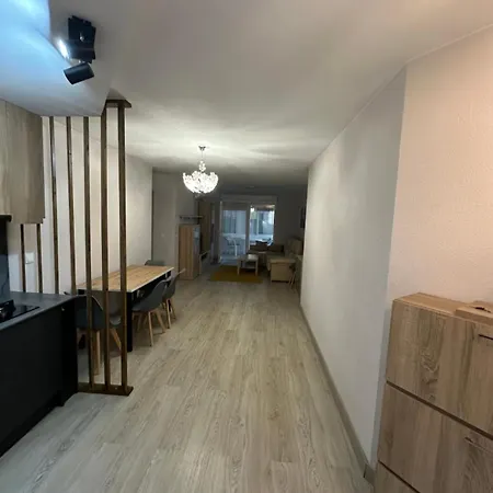 Marina Apartment *